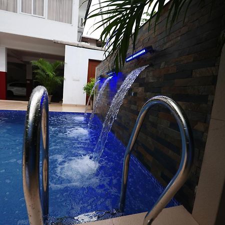 Hydel Palace Athirappilly By Bestinn Leisure Exteriör bild