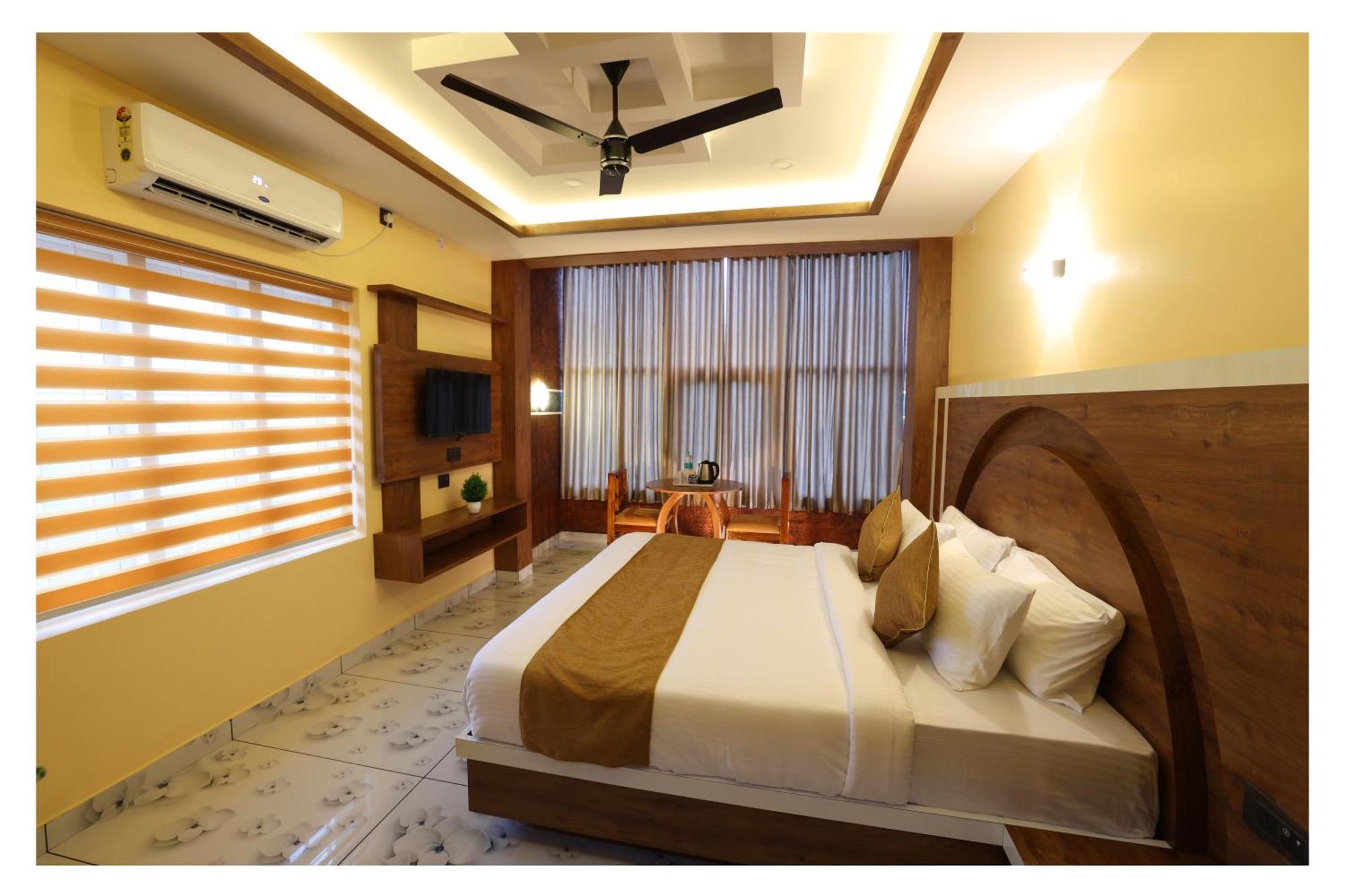 Hydel Palace Athirappilly By Bestinn Leisure Exteriör bild
